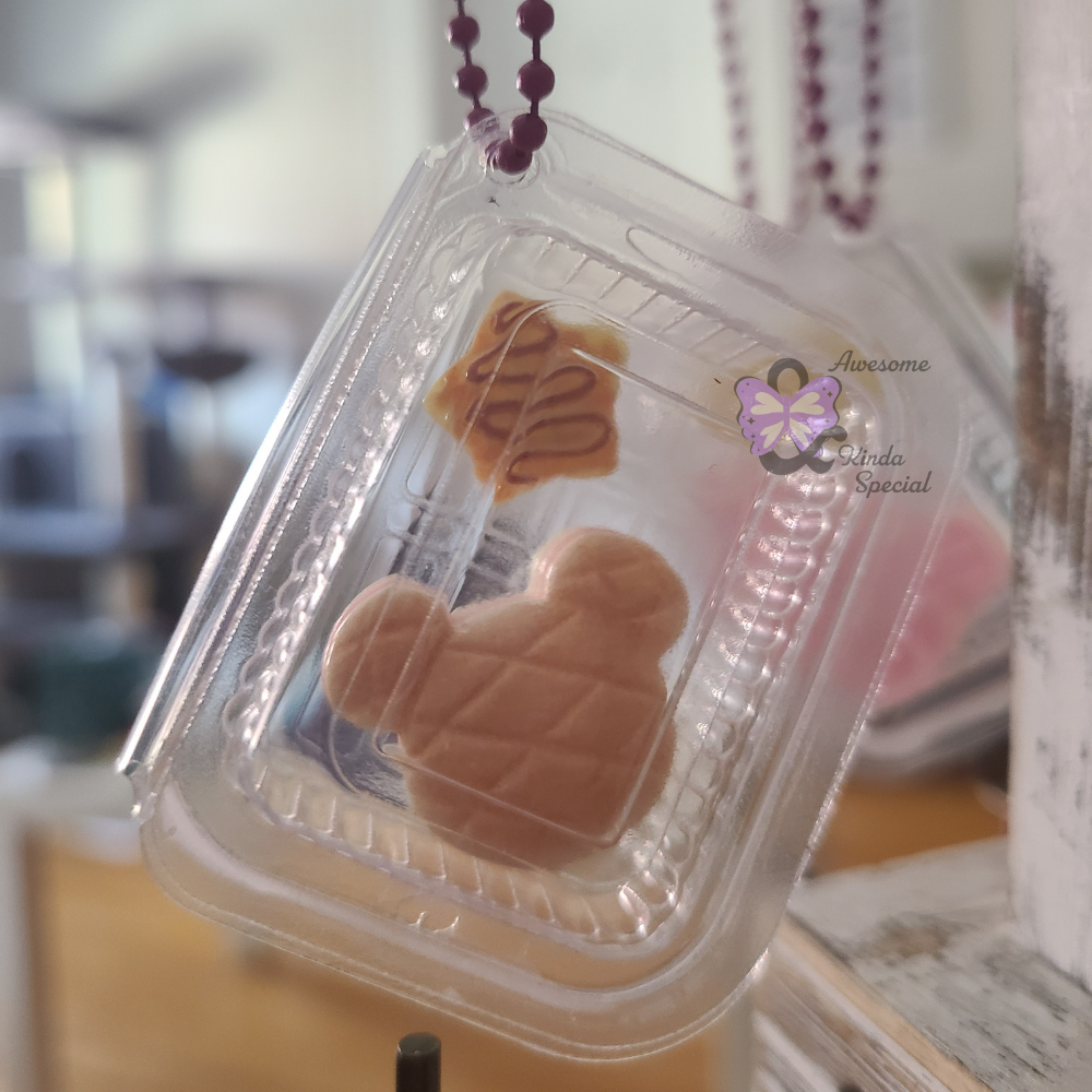 To Go Containers- Mouse Ears Macaroon in Brown | Keychain