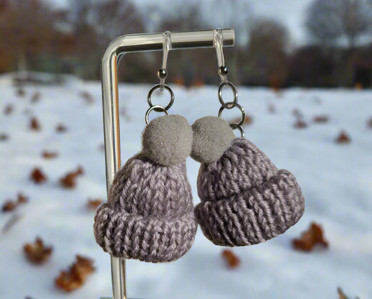 WINTER BEANIE | Grey | Dangly Earrings